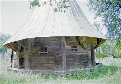 Lăcaşuri de cult din România; Biserica de lemn Sf. Arhangheli; ; ; 1600, modif. sec. XIX; 1600; ; Biserică de lemn; ortodox; Orthodox; orthodoxe; ŢIGĂNEŞTII DE CRIŞ; BRUSTURI; Bihor; Protopopiatul Ortodox român Marghita; Episcopia Oradiei, Bihorului şi Sălajului; Mitropolia Clujului, Albei, Crişanei şi Maramureşului; 