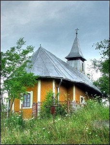 Lăcaşuri de cult din România; ; ; ; 1901; 1901; ; Biserică de lemn; ortodox; Orthodox; orthodoxe; MANIC; CHIOCHIŞ; Bistriţa Năsăud; ; Arhiepiscopia Vadului, Feleacului şi Clujului; Mitropolia Clujului, Albei, Crişanei şi Maramureşului; 
