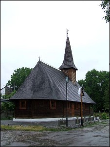 Lăcaşuri de cult din România; Biserica de lemn Sfinţii Doctori fără de arginţi Cosma şi Damian; Fosta Biserică Sf. Arhangheli Bonţ; ; 1829-1831, 1996; 1829; 1996; Biserică de lemn; ortodox; Orthodox; orthodoxe; DEJ; ; Cluj; ; Arhiepiscopia Alba Iuliei; Mitropolia Clujului, Albei, Crişanei şi Maramureşului; 