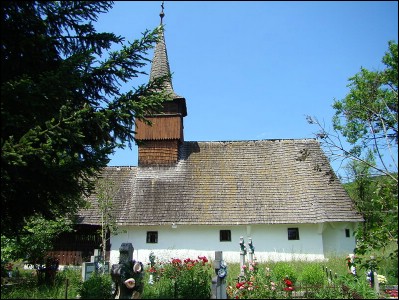 Lăcaşuri de cult din România; Biserica de lemn Sf. Gheorghe; ; ; sec. XVIII, ref. în sec. XIX; 1701; 1800; Biserică de lemn; ortodox; Orthodox; orthodoxe; BOZ; BRĂNIŞCA; Hunedoara; Protopopiatul Deva; Episcopia Aradului; Mitropolia Banatului; 