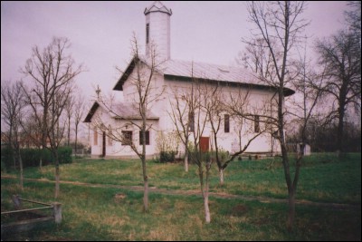 Lăcaşuri de cult din România; Biserica Sf. Treime; ; ; 1844; 1844; ; Biserică; ortodox; Orthodox; orthodoxe; BRĂTIA; AXINTELE; Ialomiţa; Protoieria Urziceni; Episcopia Sloboziei şi Călăraşilor; Mitropolia Munteniei şi Dobrogei; 
