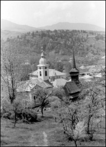 Lăcaşuri de cult din România; Biserica de lemn Sf. Arhangheli; ; ; 1700; 1700; ; Biserică de lemn; ortodox; Orthodox; orthodoxe; BORŞA; ; Maramureş; Protopopiatul Ortodox român Vişeu; Episcopia Maramureşului şi a Sătmarului; Mitropolia Clujului, Albei, Crişanei şi Maramureşului; 