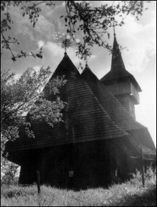 Lăcaşuri de cult din România; Biserica de lemn Sf. Nicolae; Biserica Nistoreştilor; ; 1680; 1680; ; Biserică de lemn; ortodox; Orthodox; orthodoxe; SĂLIŞTEA DE SUS; SĂLIŞTEA DE SUS; Maramureş; Protopopiatul Ortodox român Vişeu; Episcopia Maramureşului şi a Sătmarului; Mitropolia Clujului, Albei, Crişanei şi Maramureşului; 