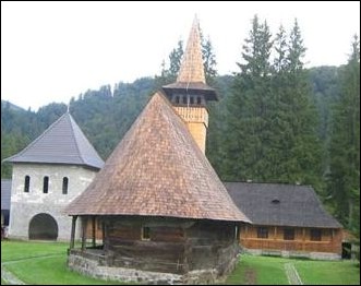 Lăcaşuri de cult din România; Biserica de lemn Sf. Nicolae; Biserica Mănăstirii Lăpuşna (1997); ; 1779, 1939; 1779; ; Biserică de lemn; ortodox; Orthodox; orthodoxe; LĂPUŞNA; IBĂNEŞTI; Mureş; ; Arhiepiscopia Alba Iuliei; Mitropolia Clujului, Albei, Crişanei şi Maramureşului; 