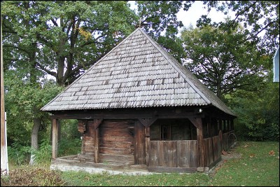 Lăcaşuri de cult din România; Biserica de lemn Sf. Ioan Botezătorul; ; ; 1749; 1749; ; Biserică de lemn; ortodox; Orthodox; orthodoxe; PORUMBENI; CEUAŞU DE CÂMPIE; Mureş; ; Arhiepiscopia Alba Iuliei; Mitropolia Clujului, Albei, Crişanei şi Maramureşului; 