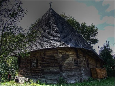Lăcaşuri de cult din România; Biserica de lemn Sf. Arhangheli; ; ; 1747; 1747; ; Biserică de lemn; ortodox; Orthodox; orthodoxe; URIŞIU DE JOS; CHIHERU DE JOS; Mureş; ; Arhiepiscopia Alba Iuliei; Mitropolia Clujului, Albei, Crişanei şi Maramureşului; 