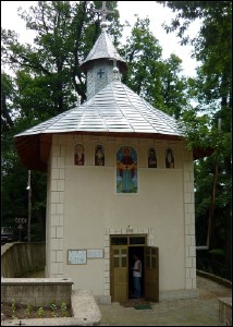 Lăcaşuri de cult din România; Mănăstirea Buna Vestire Bisericani; Mănăstirea Bisericani; ; 1512, adăugiri 1637, cca. 1700, 1762; 1512; ; Mănăstire; ortodox; Orthodox; orthodoxe; BISERICANI; VIIŞOARA; Neamţ; Protopopiatul Piatra Neamţ; Arhiepiscopia Iaşilor; Mitropolia Moldovei şi Bucovinei; 