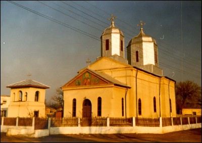 Lăcaşuri de cult din România; Biserica Sf. Nicolae; ; ; 1864-1869; 1864; 1869; Biserică; ortodox; Orthodox; orthodoxe; GÂRCOV; GÂRCOV; Olt; Protoieria Corabia, Cod Fiscal: 4621949, Str. Trecerea Dunării, 29, Tel/Fax: 0249-561238, 0728107837, Protoiereu Pc Pr. Radu Voinea.
ADRESA: STR. TRECEREA DUNĂRII, NR.29
TEL/FAX: 0249-561238, 0728107837, 0741126994
PROTOIEREU PC Pr. RADU VOINEA; Episcopia Slatinei şi Romanaţilor; Mitropolia Olteniei; 