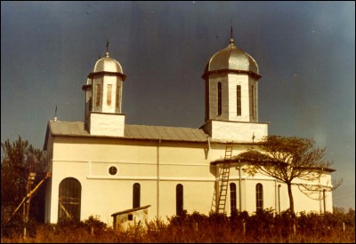 Lăcaşuri de cult din România; Biserica Sf. Nicolae; ; ; 1906-1909; 1906; 1909; Biserică; ortodox; Orthodox; orthodoxe; PÂRŞCOVENI; PÂRŞCOVENI; Olt; Protoieria Caracal, Cod fiscal: 4284630, Adresa: Str. Nicolae Titulescu nr. 8, Str. Nicolae Titulescu, 8, TEL/FAX: 0249-512060, 0728107831, 0745597225, Protoiereu PC. Pr. Marin Răducanu.; Episcopia Slatinei şi Romanaţilor; Mitropolia Olteniei; 