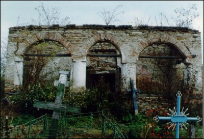 Lăcaşuri de cult din România; Ruinele Bisericii Sf. Dumitru,Sf. Paraschiva; ; ; 1817; 1817; ; Biserică; ortodox; Orthodox; orthodoxe; OGRETIN; DRAJNA; Prahova; Protoieria Urlaţi; Arhiepiscopia Bucureştilor; Mitropolia Munteniei şi Dobrogei; 