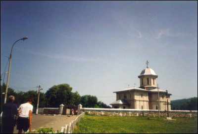Lăcaşuri de cult din România; Mănăstirea Adormirea Maicii Domnului Văleni; Biserica fostei Mănăstiri Văleni; ; 1680, ref. 1983; 1680; ; Mănăstire; ortodox; Orthodox; orthodoxe; VĂLENII DE MUNTE; ; Prahova; Protoieria Vălenii de Munte; Arhiepiscopia Bucureştilor; Mitropolia Munteniei şi Dobrogei; 