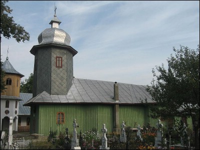 Lăcaşuri de cult din România; Biserica de lemn Sf. Voievozi; Biserica Bogdăneşti I; ; 1779, ref. 1805, adăugiri 1879; 1779; ; Biserică de lemn; ortodox; Orthodox; orthodoxe; BOGDĂNEŞTI; BOGDĂNEŞTI; Suceava; Protopopiatul Fălticeni; Arhiepiscopia Sucevei şi a Rădăuţilor; Mitropolia Moldovei şi Bucovinei; 