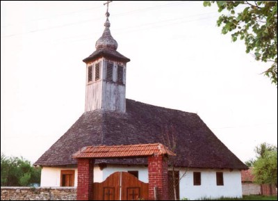Lăcaşuri de cult din România; Biserica de lemn Cuvioasa Paraschiva; ; ; 1794; 1794; ; Biserică de lemn; ortodox; Orthodox; orthodoxe; CURTEA; CURTEA; Timiş; Protopopiatul Ortodox Român Deta; Arhiepiscopia Timişoarei; Mitropolia Banatului; 