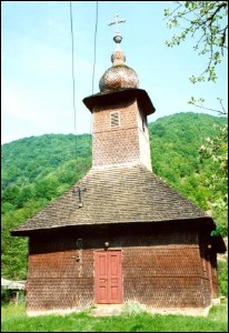 Lăcaşuri de cult din România; Biserica de lemn Cuvioasa Paraschiva; ; ; 1790, pictată 1812; 1790; ; Biserică de lemn; ortodox; Orthodox; orthodoxe; POIENI; PIETROASA; Timiş; Protopopiatul Ortodox Român Deta; Arhiepiscopia Timişoarei; Mitropolia Banatului; 