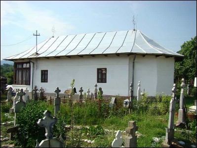 Lăcaşuri de cult din România; Biserica de lemn Sf. Nicolae; ; ; 1790; 1790; ; Biserică de lemn; ortodox; Orthodox; orthodoxe; BĂRBĂTEŞTI; BĂRBĂTEŞTI; Vâlcea; ; Episcopia Râmnicului Vâlcea; Mitropolia Olteniei; 