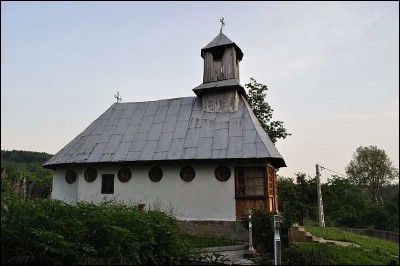 Lăcaşuri de cult din România; Biserica de lemn Sfinţii Îngeri; Biserica Sfinţii Arhangheli; ; 1675; 1675; ; Biserică de lemn; ortodox; Orthodox; orthodoxe; BODEŞTI; ALUNU; Vâlcea; ; Episcopia Râmnicului; Mitropolia Olteniei; 