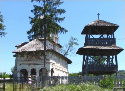 Lăcaşuri de cult din România; Biserica Buna Vestire; Biserica Bunavestire - Peste apa Cernei; ; 1804; 1804; ; Biserică; ortodox; Orthodox; orthodoxe; COPĂCENI; COPĂCENI; Vâlcea; Protopopiatul Horezu; Arhiepiscopia Râmnicului; Mitropolia Olteniei; 