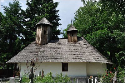 Lăcaşuri de cult din România; Biserica de lemn Cuvioasa Paraschiva; ; ; 1757; 1757; ; Biserică de lemn; ortodox; Orthodox; orthodoxe; DUMBRĂVEŞTI; TOMŞANI; Vâlcea; ; Arhiepiscopia Râmnicului; Mitropolia Olteniei; 