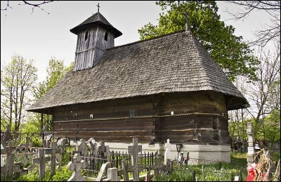 Lăcaşuri de cult din România; Biserica de lemn Cuvioasa Paraschiva; ; ; 1782; 1782; ; Biserică de lemn; ortodox; Orthodox; orthodoxe; OLTEANCA; GLĂVILE; Vâlcea; ; Arhiepiscopia Râmnicului; Mitropolia Olteniei; 