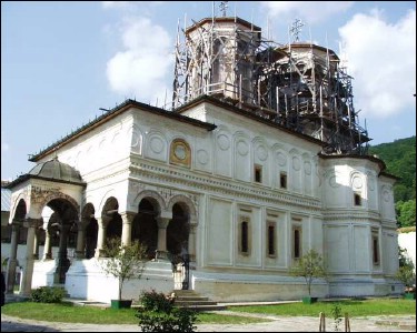 Lăcaşuri de cult din România; Mănăstirea Sfinţii Impăraţi Constantin şi Elena Hurezi (Horezu); Mănăstirea Hurezi (Hurezu); ; 1693; 1692; ; Mănăstire; ortodox; Orthodox; orthodoxe; ROMÂNII DE JOS, oraş HOREZU; ; Vâlcea; ; Episcopia Râmnicului; Mitropolia Olteniei; 