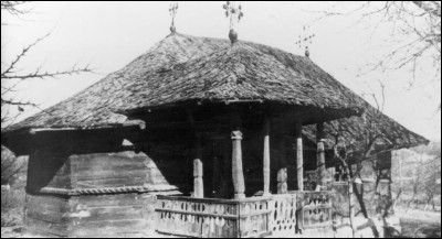 Lăcaşuri de cult din România; Biserica de lemn Sf. Ioan Botezătorul; ; ; sec. XVII; reparată înc. sec. XX; 1601; 1700; Biserică de lemn; ortodox; Orthodox; orthodoxe; CHIŢCANI; MOVILIŢA; Vrancea; ; Arhiepiscopia Buzăului şi Vrancei; Mitropolia Munteniei şi Dobrogei; 