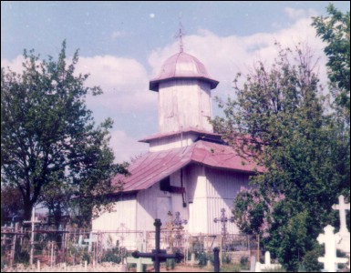 Lăcaşuri de cult din România; Biserica de lemn Sf. Împăraţi Constantin şi Elena; ; ; sec. XVII-XVIII, ref. în 1820, rep. 1924, adăugat pridvor, 1956 (înlocuită şindrila cu tablă şi tăvănită bolta); 1601; 1800; Biserică de lemn; ortodox; Orthodox; orthodoxe; DUMEŞTI; DUMEŞTI; Vaslui; Protoieria Negreşti; Episcopia Huşilor; Mitropolia Moldovei şi Bucovinei; 
