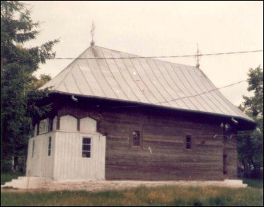 Lăcaşuri de cult din România; Biserica de lemn Adormirea Maicii Domnului a fostului Schit Hârşova, Biserica Sf. Nicolae; Schitul lui Găluşcă; ; cca. 1772, rep. 1912 (înlocuită învelitoarea de şindrilă cu tabla); 1772; ; Biserică de lemn; ortodox; Orthodox; orthodoxe; HÂRŞOVA; DELEŞTI; Vaslui; Protoieria Vaslui; Episcopia Huşilor; Mitropolia Moldovei şi Bucovinei; 